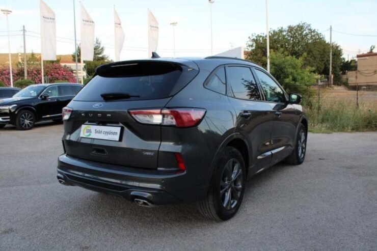 FORD KUGA-ST LINE X PLUG-IN HYBRID