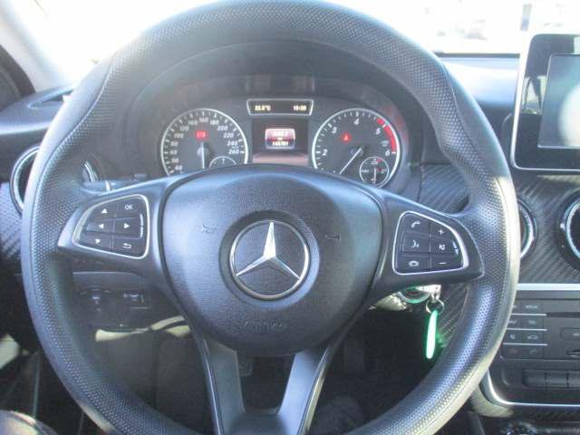 MERCEDES GLA 180