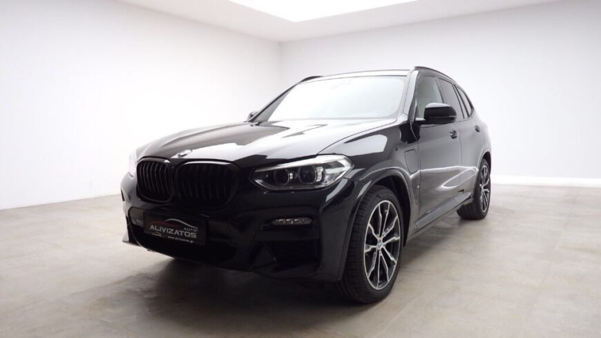 BMW X3 X-DRIVE 30E