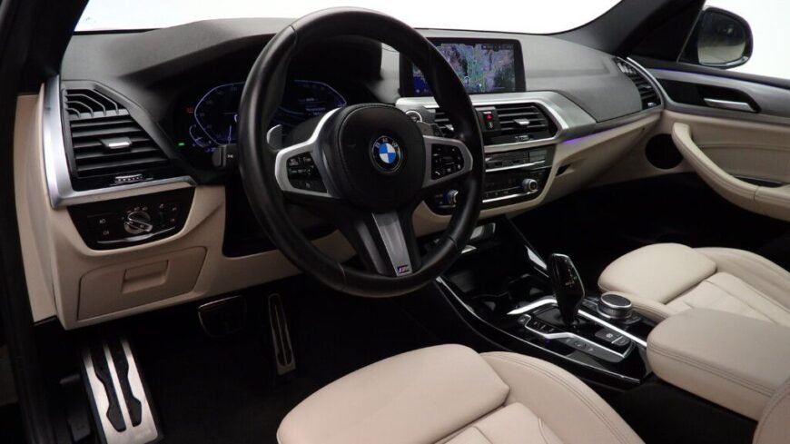 BMW X3 X-DRIVE 30E